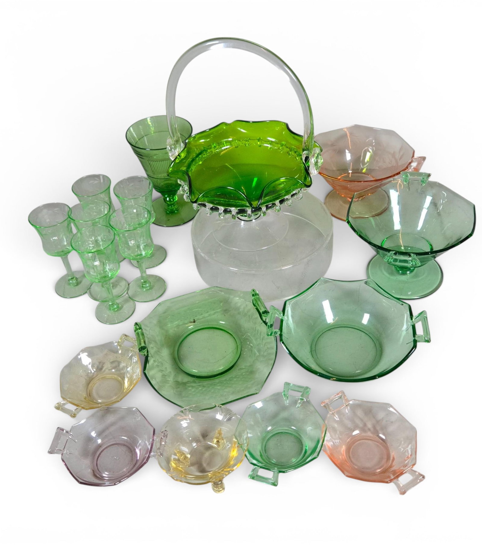Depression and Uranium Glass, Hocking and Jeanette Patterns (Pcs): Collection of pieces of American Depression Era pressed glass, dating primarily from the 1920s through the 1940s. The lot features a wide variety of colors, including highly desirable Vaseline (Uraniu