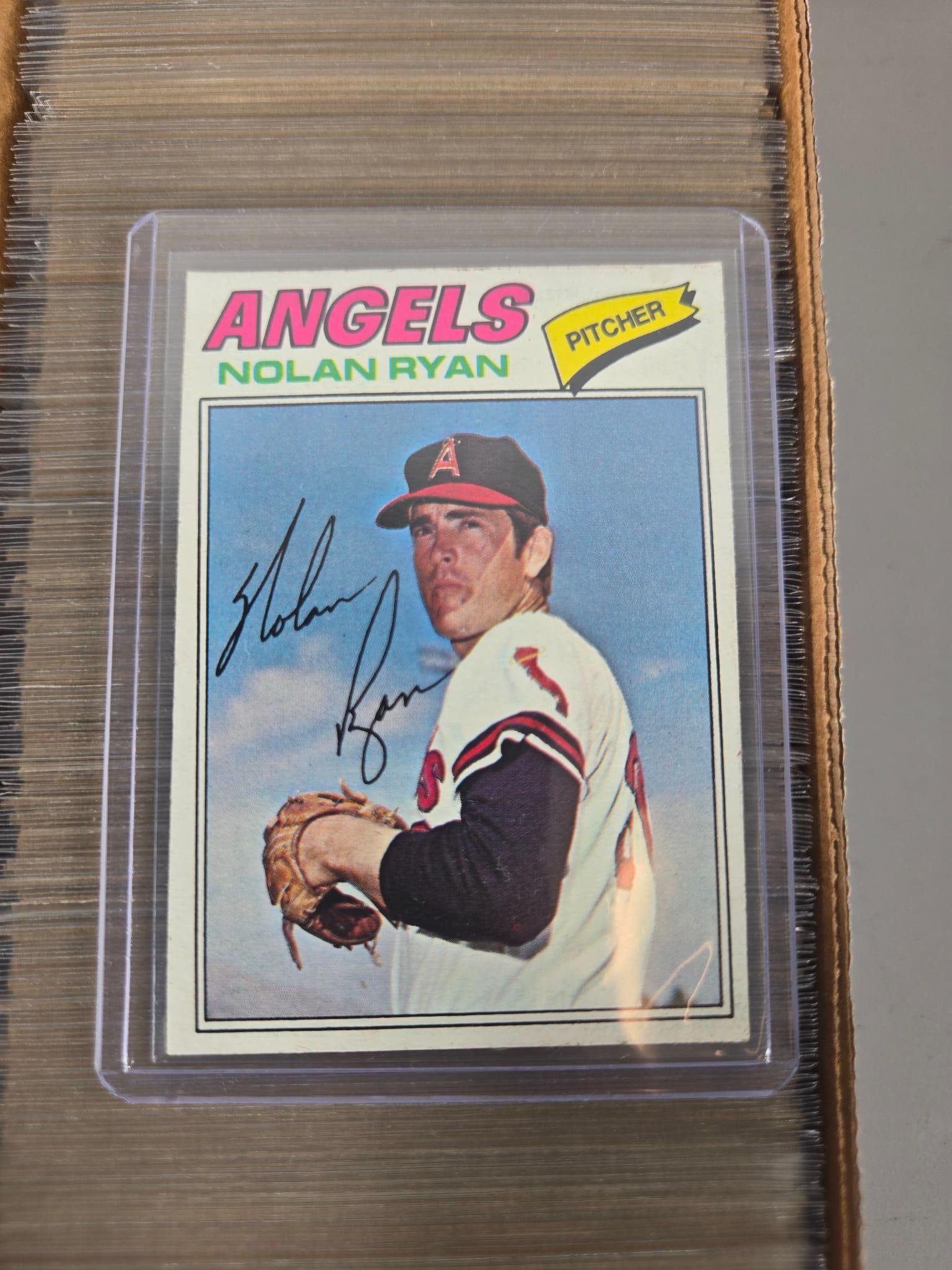 A 1977 Topps Baseball Complete Set - 2