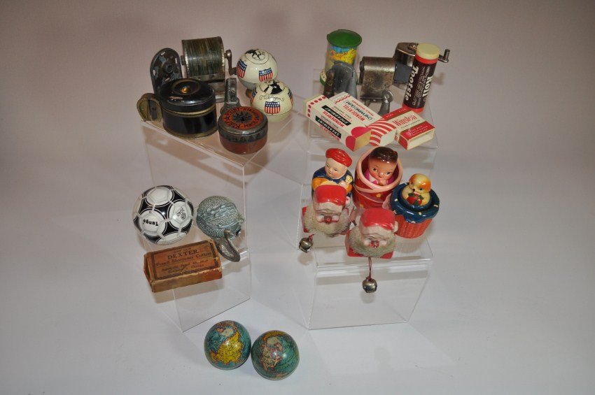 Lot: Vintage And Antique Figural Pencil Sharpeners: Patriotic, Pencil Sharpener, Globes, advertising, gum etc. Many types. Shipping 20.