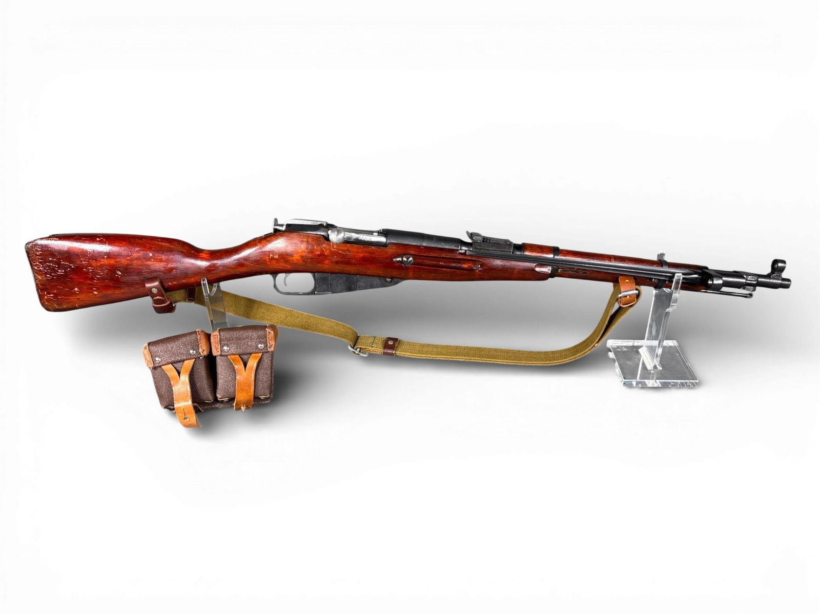 ** Soviet Mosin-Nagant Model 1944 Carbine and Accessories (1 of 14)