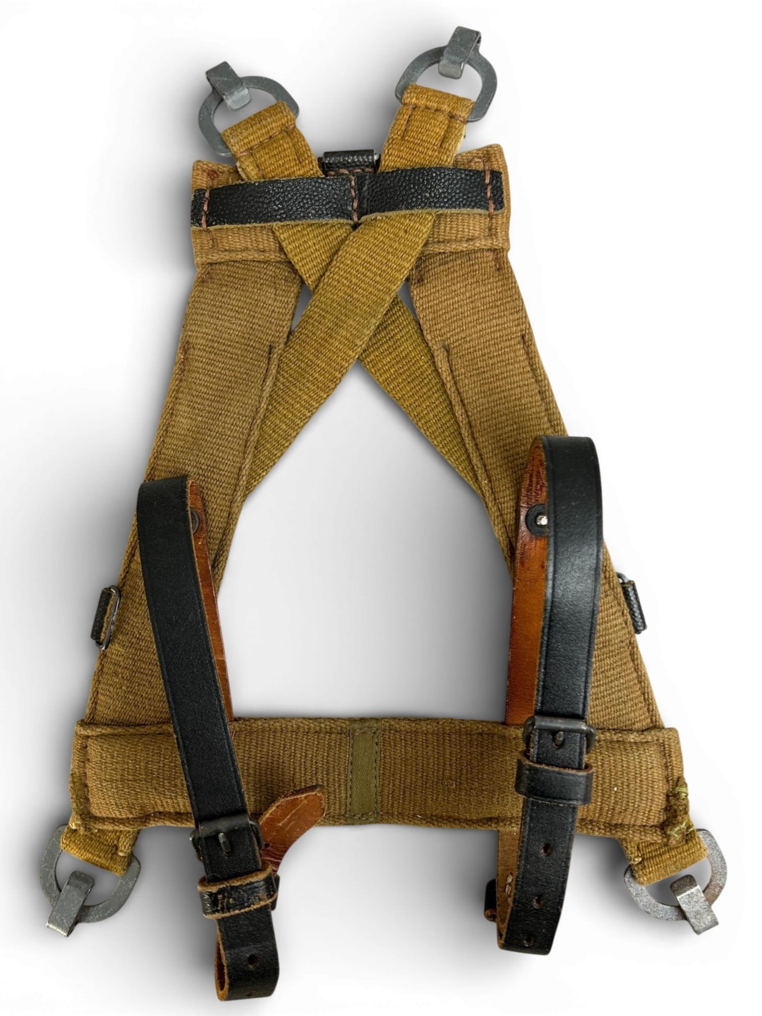 WWII Nazi German Equipment Pack M31 A-Frame: German WWII Wehrmacht M31 A -Frame Combat Assault Pack. Measures 10.75 " wide by 14.125”. Includes all of the steel fittings. Multi piece machine sewn tan canvas construction with metal stiffeni