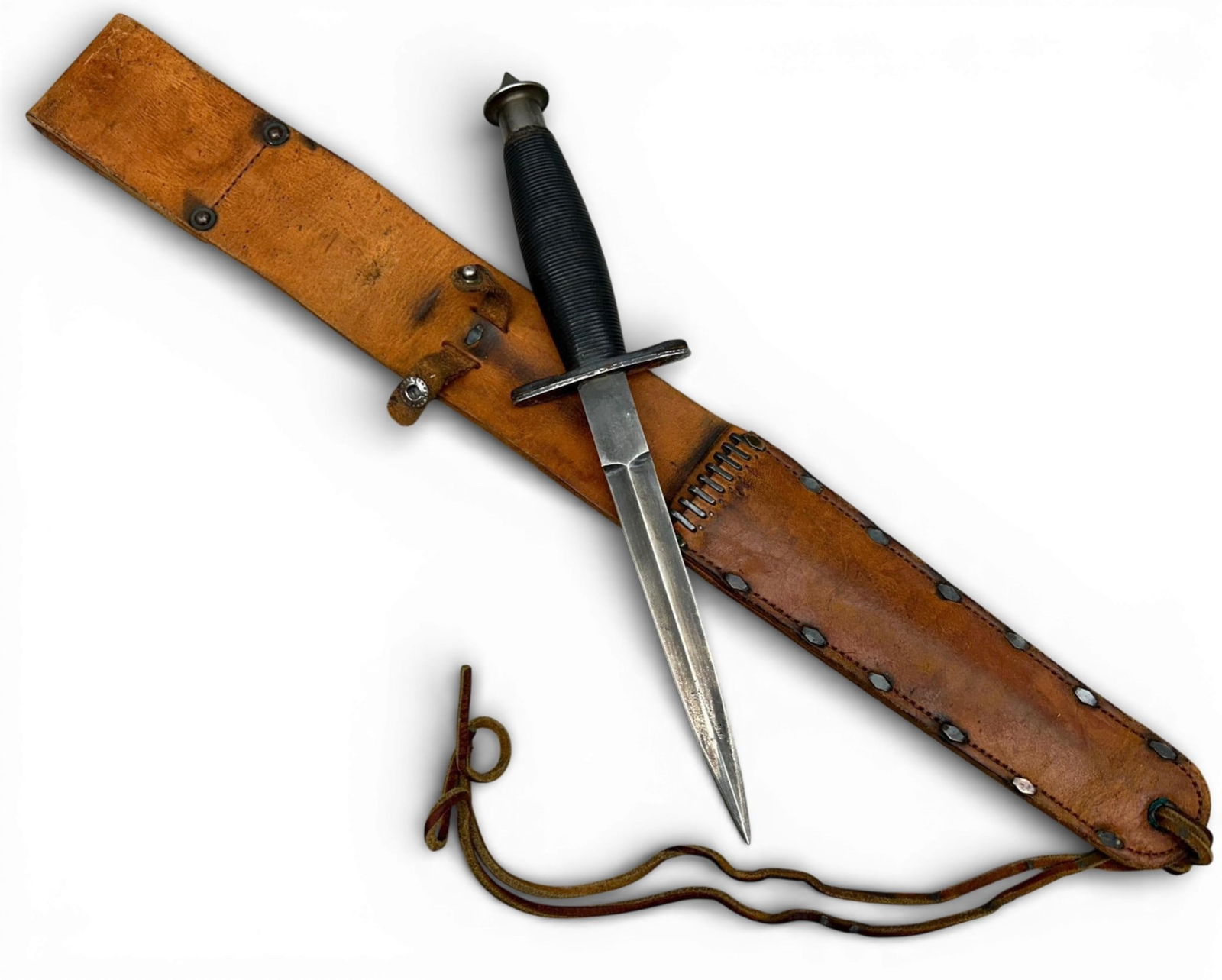 WWII U.S. V-42 Fighting Knife & Scabbard (1 of 20)