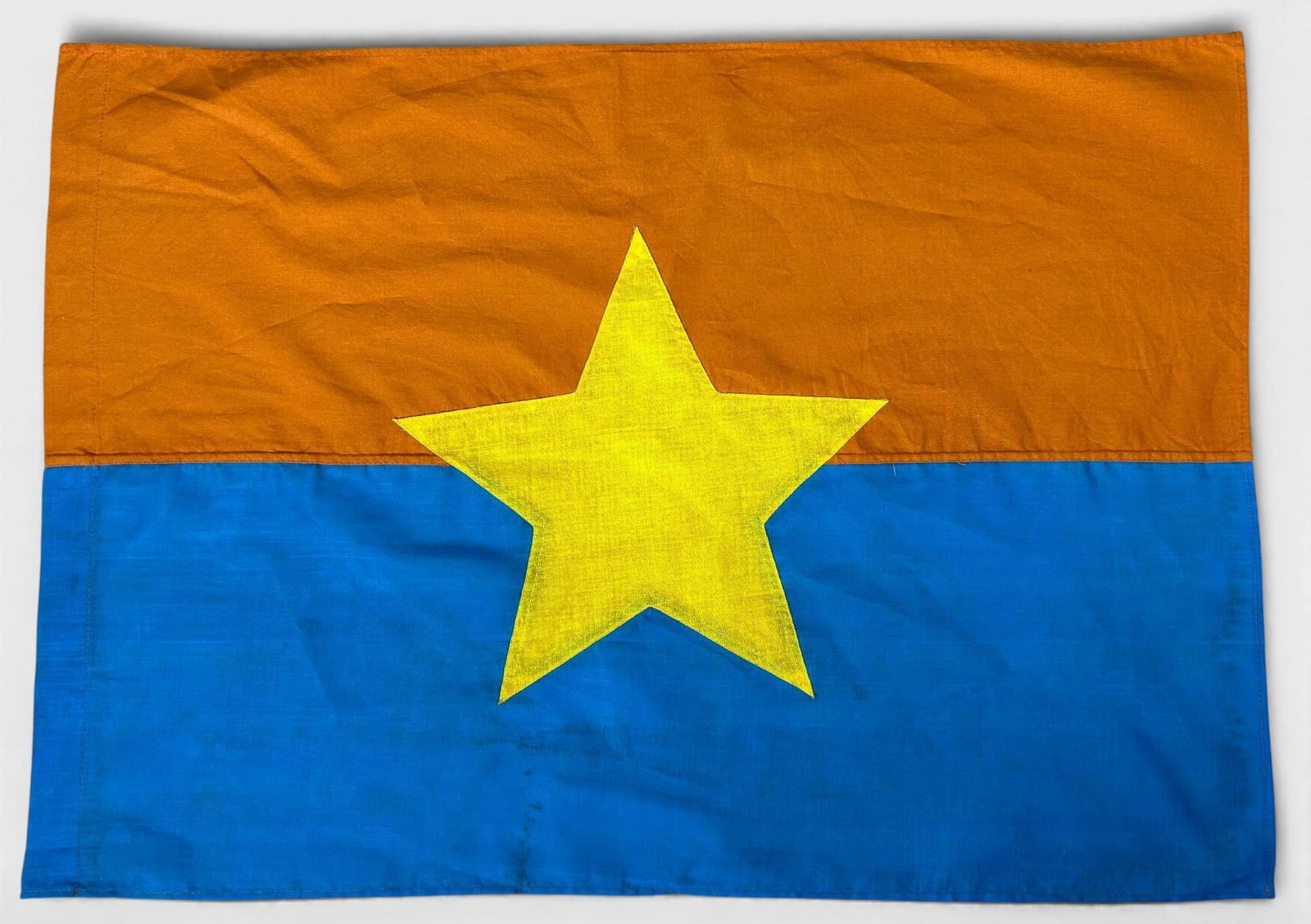 Vietnam War Army Viet Cong VC Flag.: Vietnam War Army Viet Cong VC Flag. Measures 30” x 21". Has an applied yellow star in the center. Three piece machine sewn blue and orange cotton construction. Pick up is Sunday, March 29