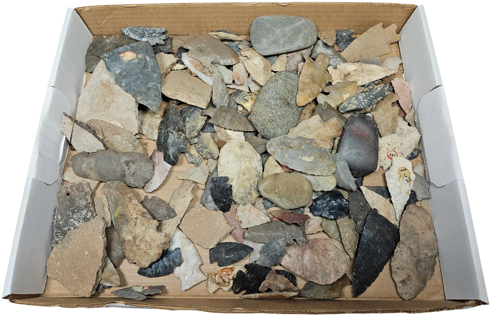 A Large Collection of Native American Lithic Artifacts and Projectile Points (1 of 8)