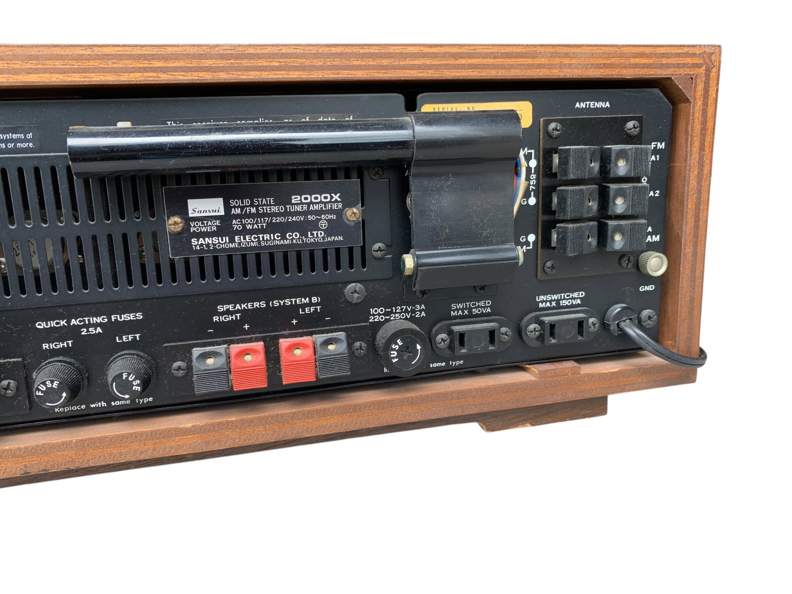 Sansui 2000X Solid State AM/FM Stereo Tuner Amplifier with Original Documentation - 9