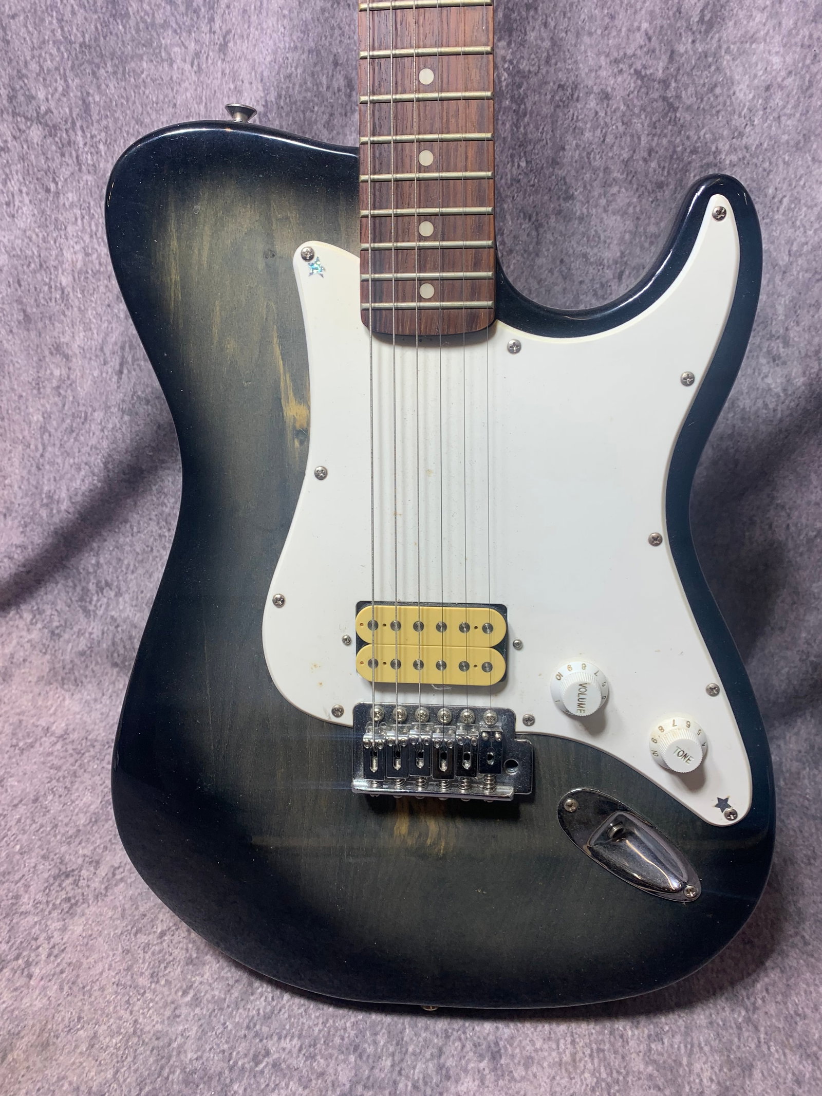 First Act Overtone Solid Body Electric Guitar - 4