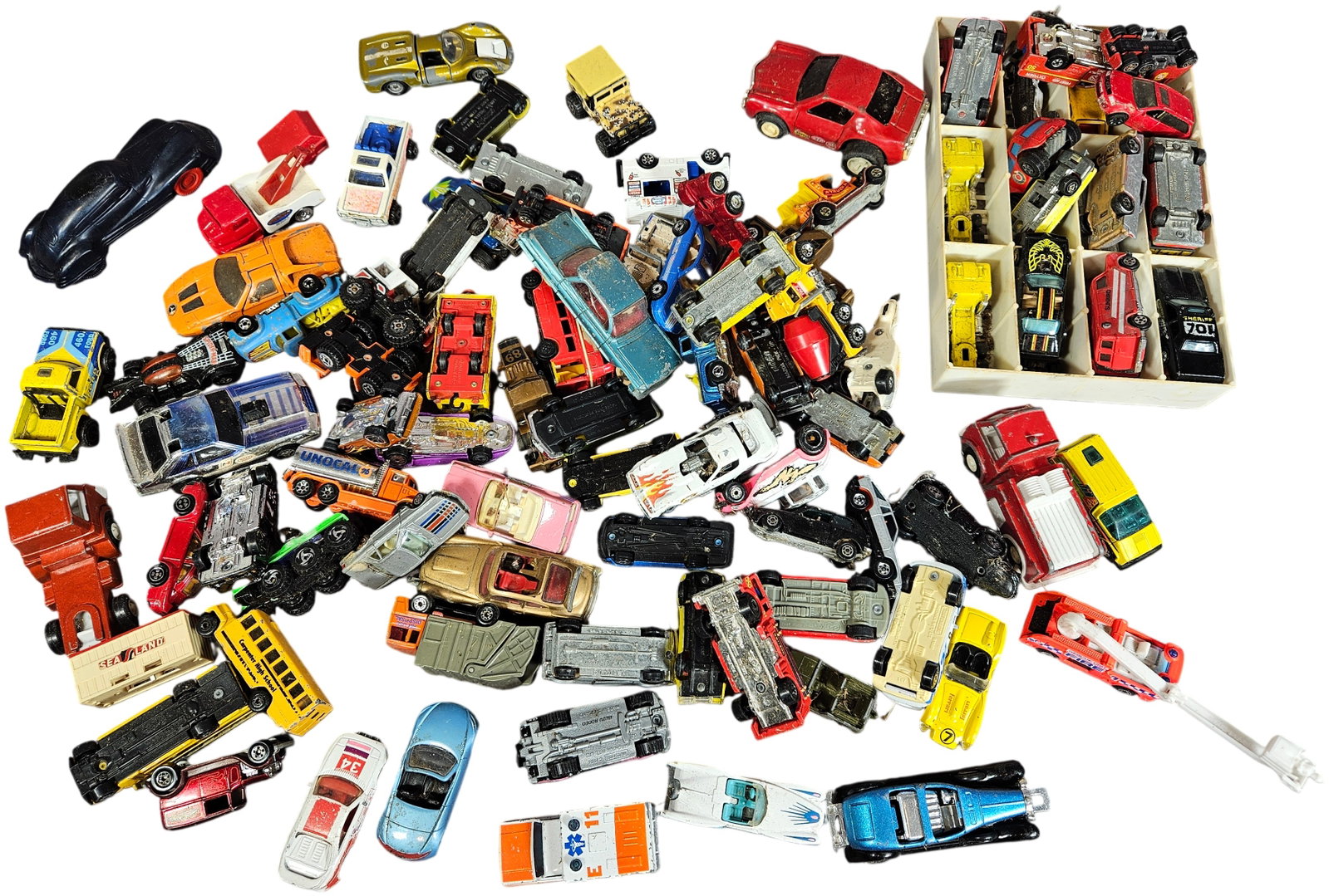An Assortment of Vintage Die-Cast Toy Vehicles Including Hot Wheels and Matchbox (1 of 8)