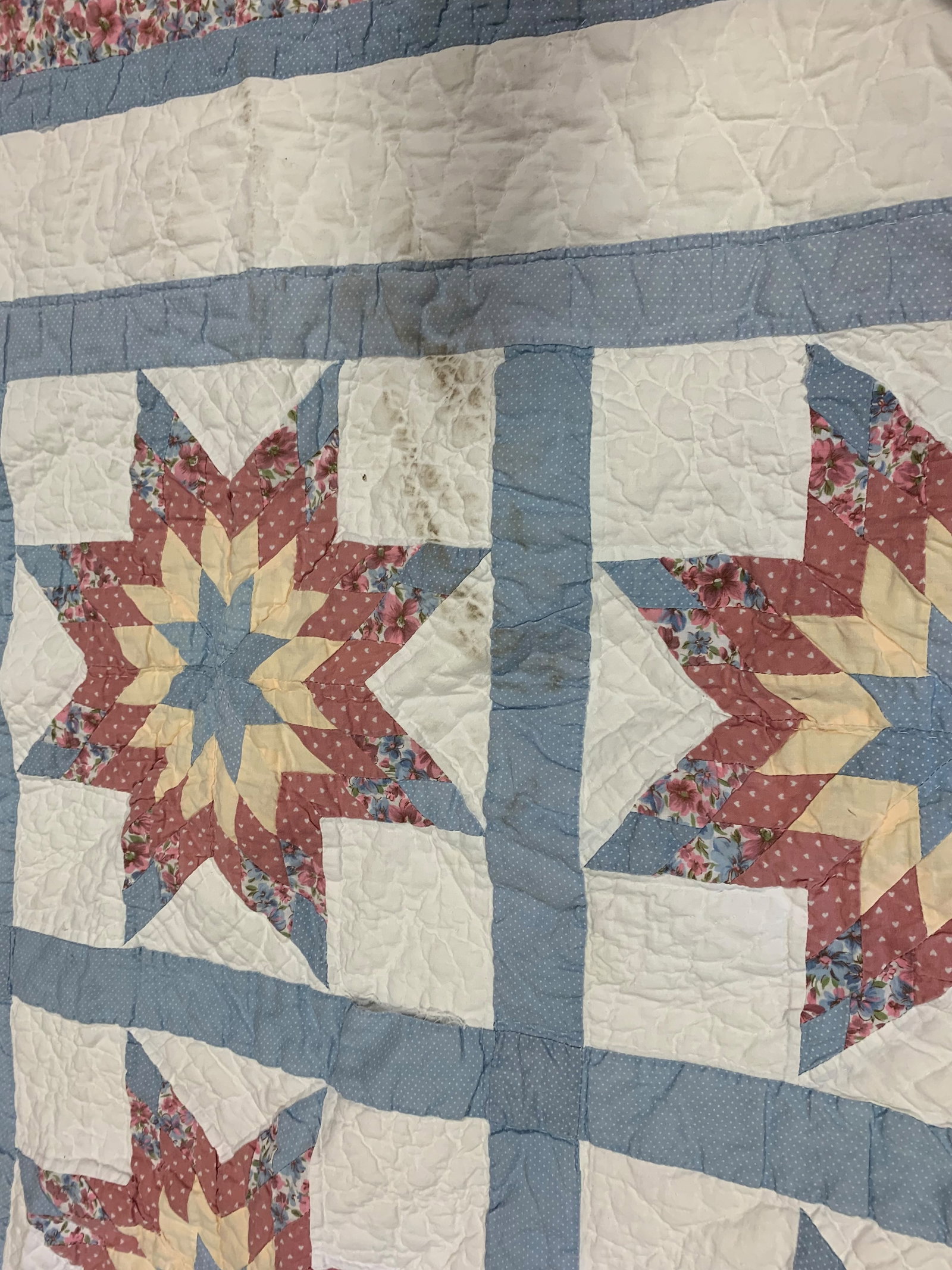 Arch Quilts Hand-Quilted Lone Star Pattern Patchwork Quilt - 3