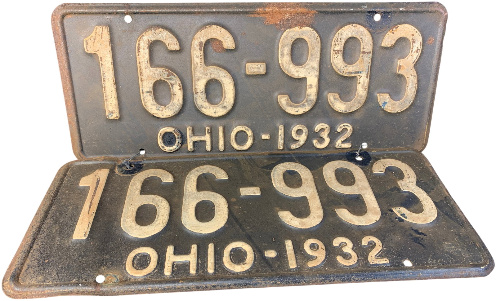 A Pair of Original 1932 Ohio Automobile License Plates (1 of 2)