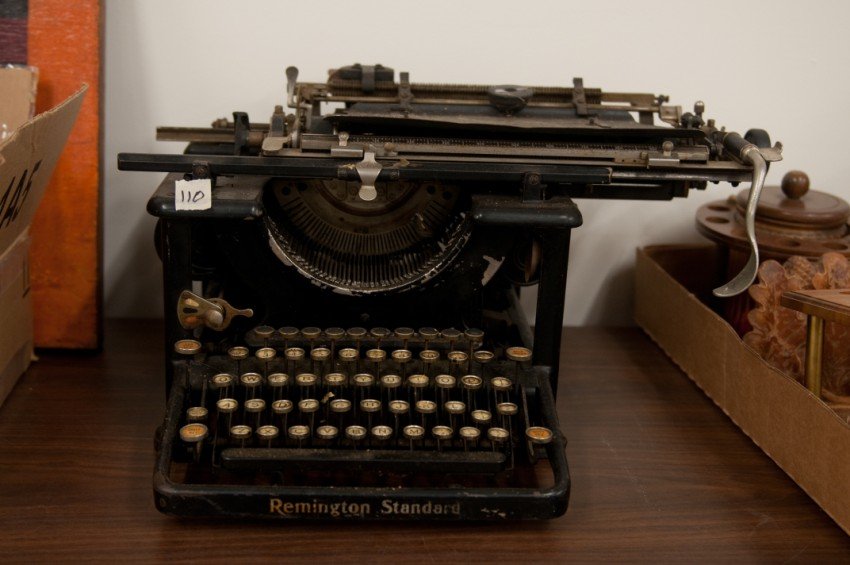Antique Remington Typewriter.: Remington Standard. Buyer is responsible for pickup or shipping. We have a local UPS store.