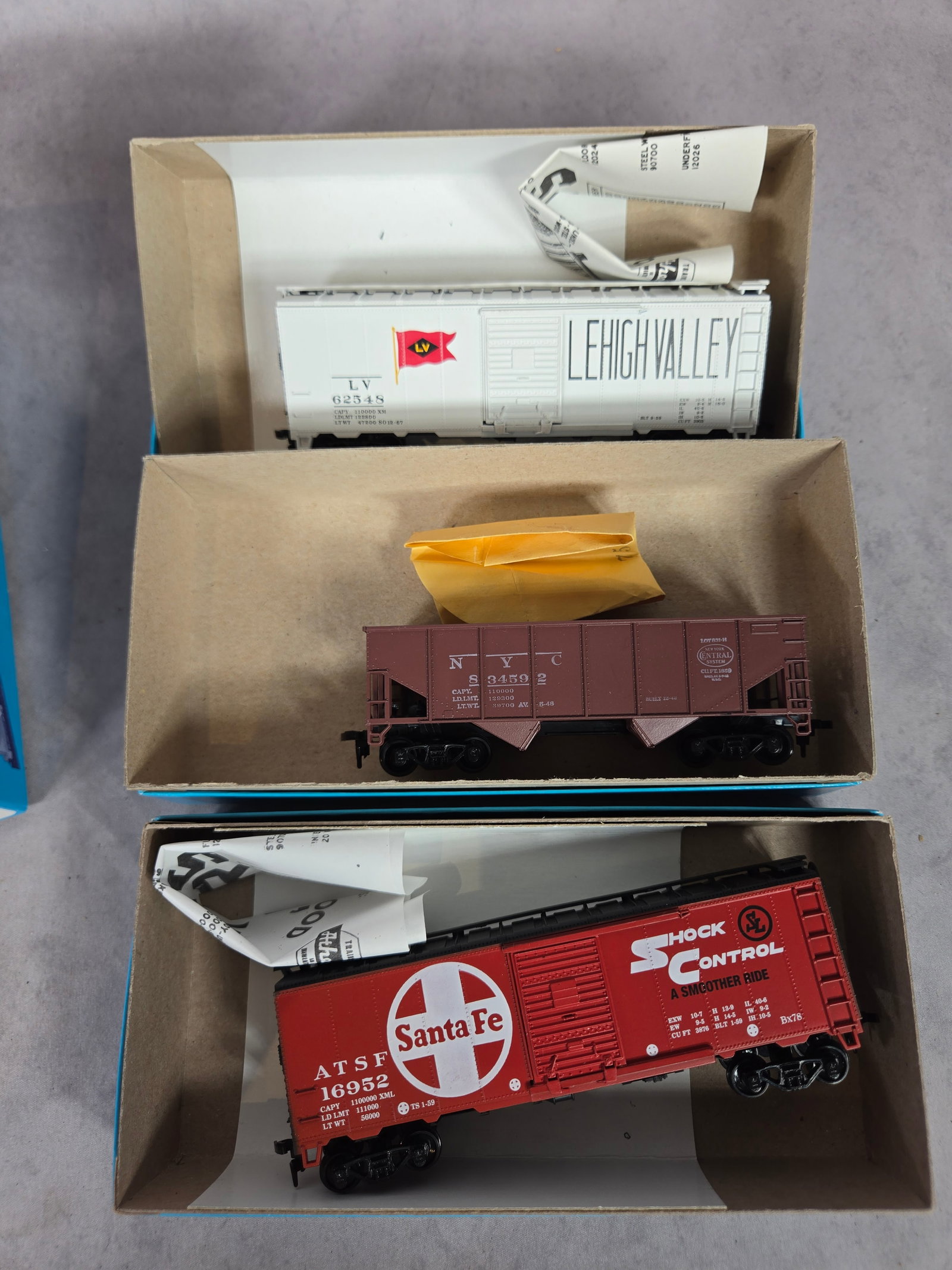 Five Athearn HO Scale Model Train Rolling Stock Kits - 3
