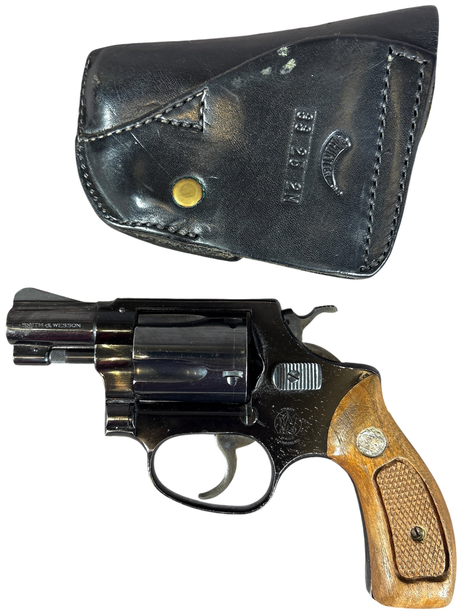 * Smith & Wesson Model 37 Double Action Revolver .38 Special with 2 Inch Barrel (1 of 9)