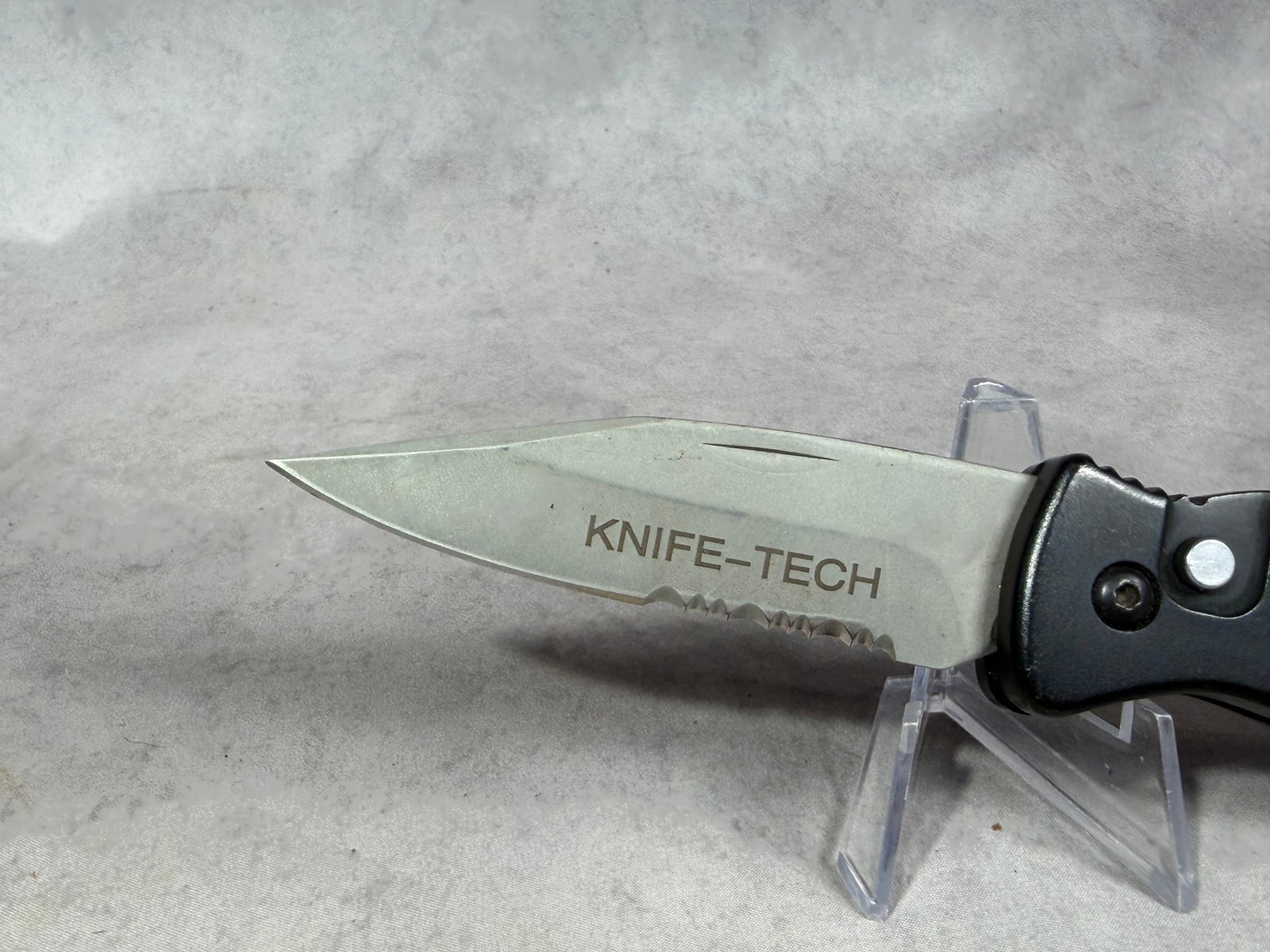 Knife-Tech Automatic Skeletonized Pocket Knife - 2