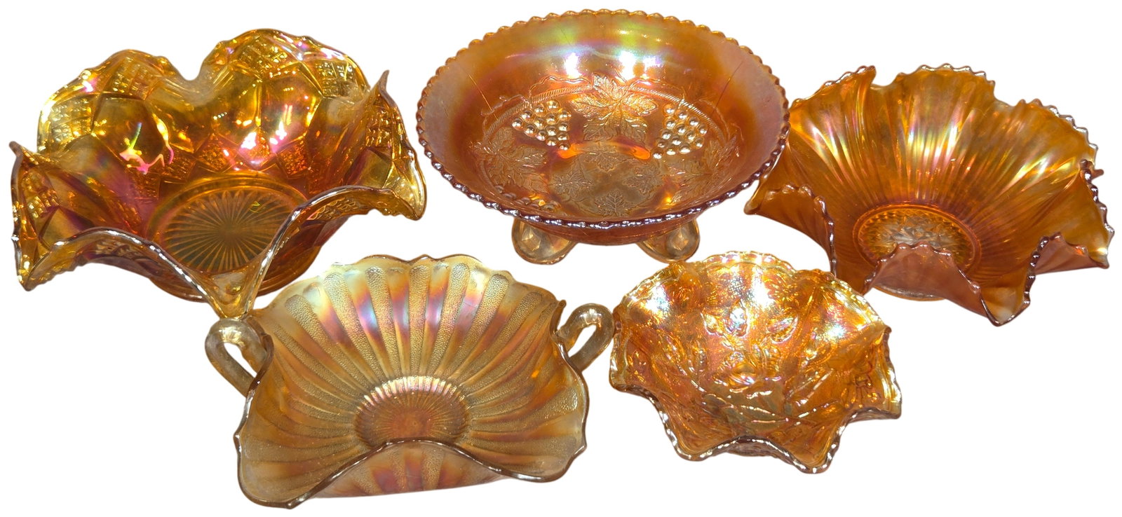 A Collection of Marigold Carnival Glass Bowls and Dishes (1 of 16)