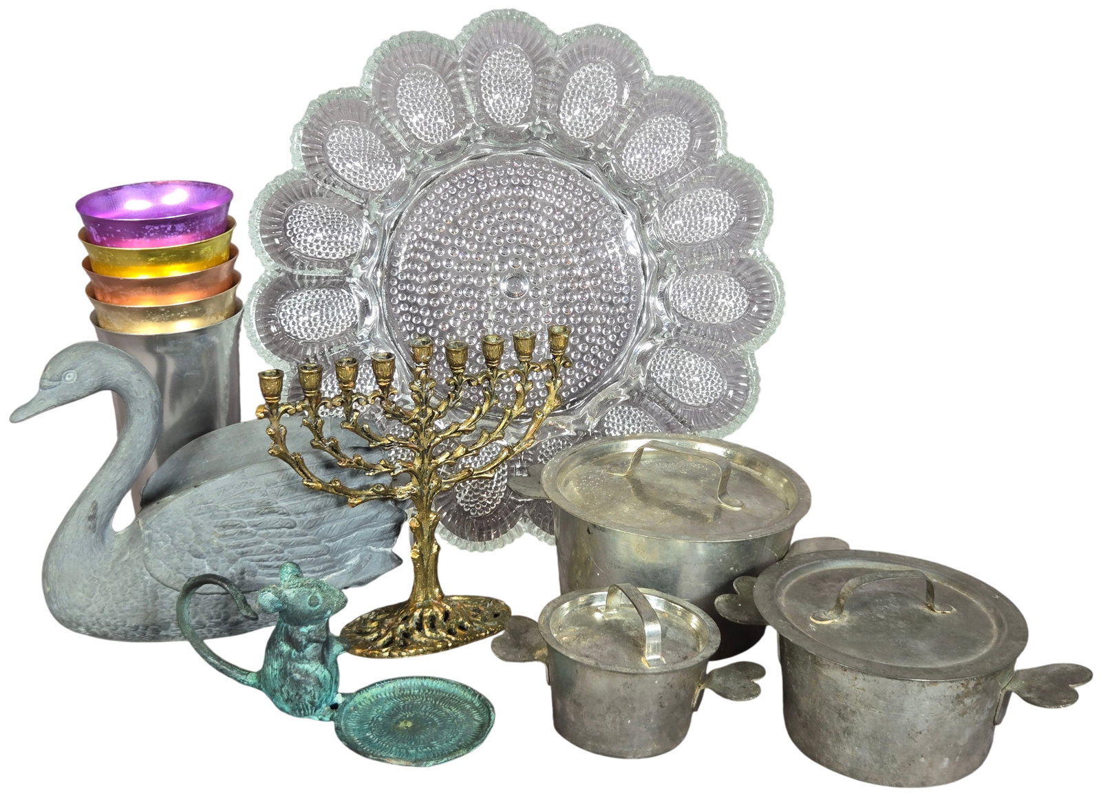 An Assortment of Vintage Decorative and Household Objects Including Petites Choses and Color Craft (1 of 19)
