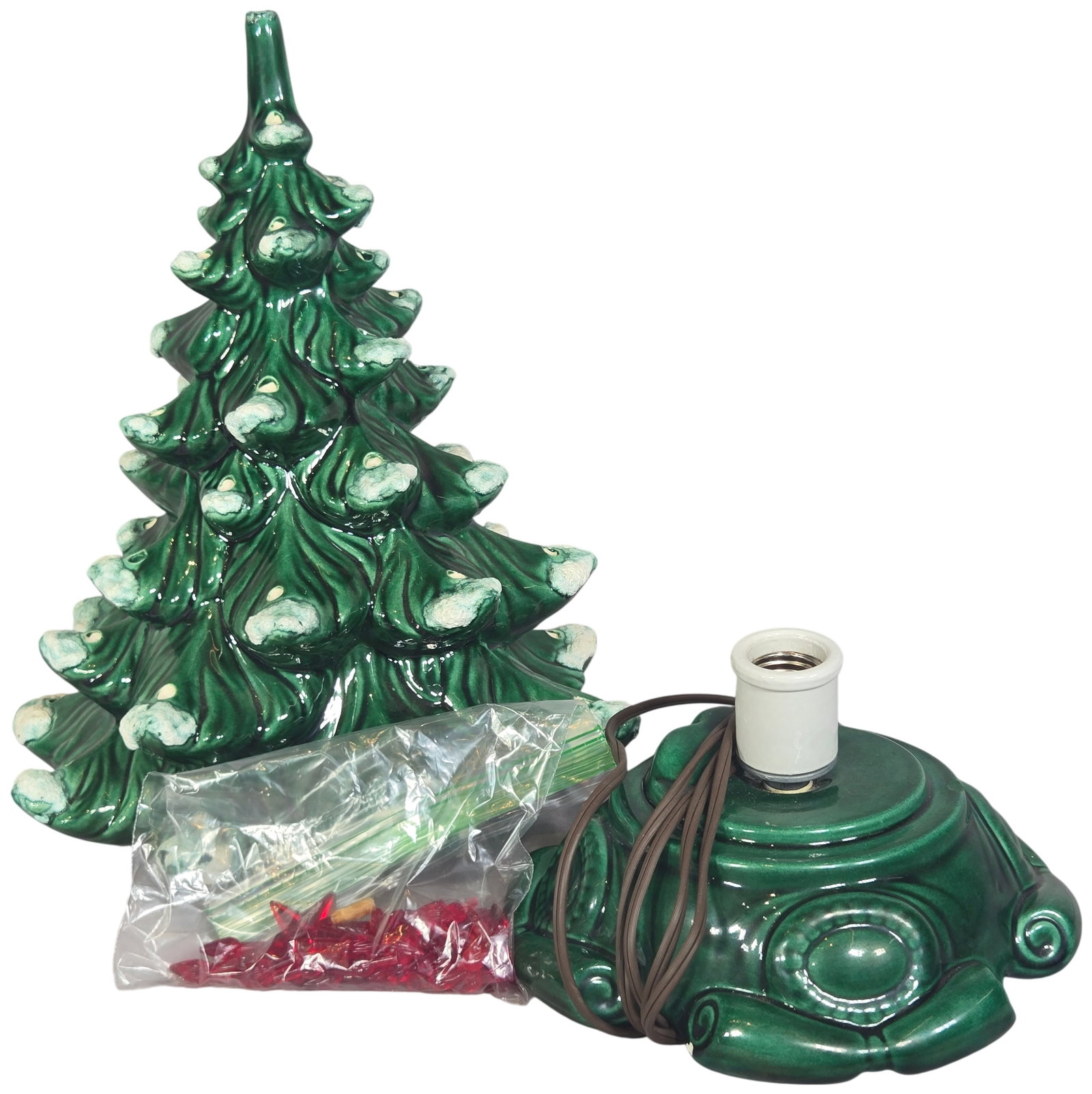 Atlantic Mold Lighted Ceramic Christmas Tree Dated 1974 (1 of 4)
