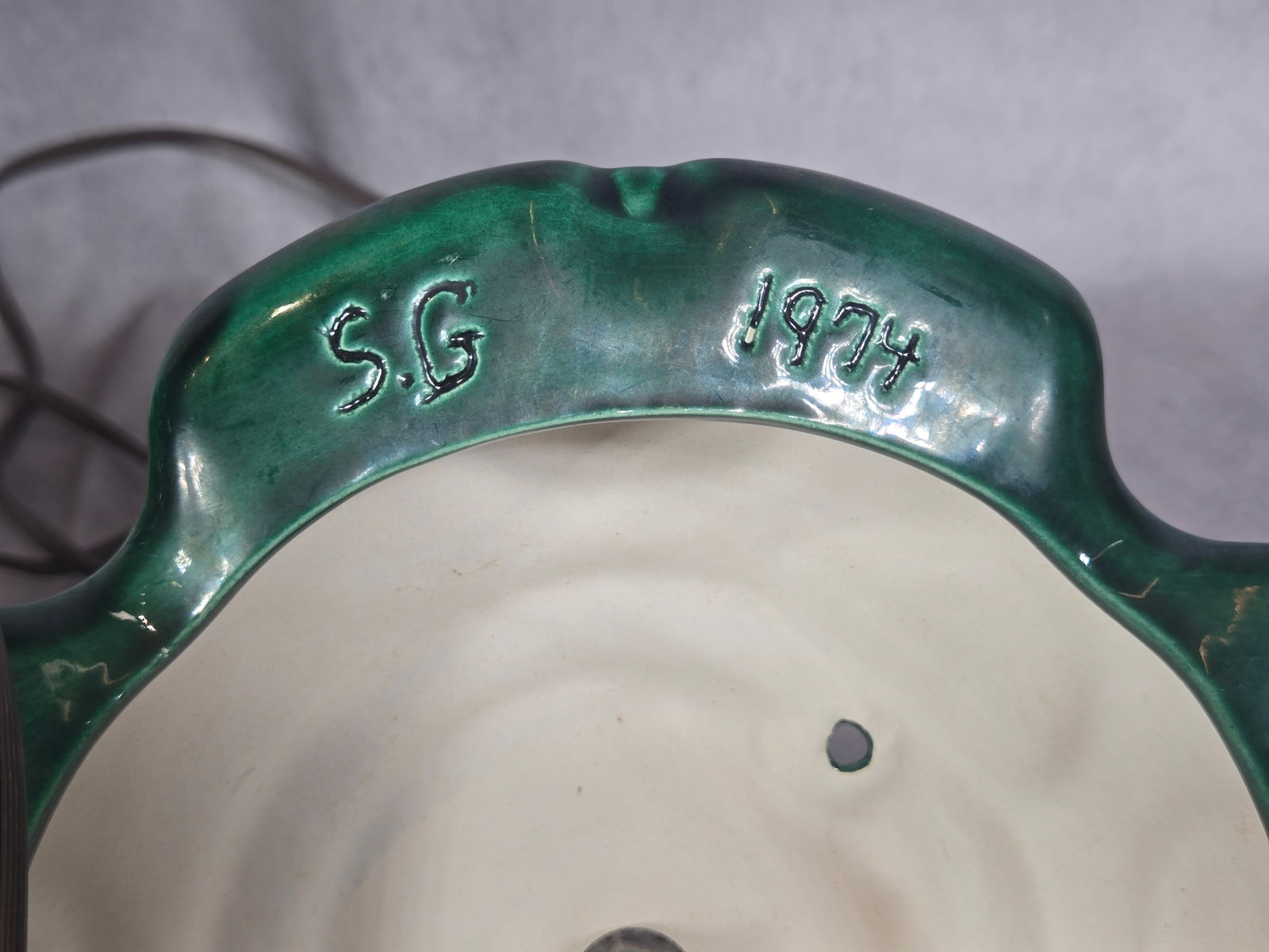 Atlantic Mold Lighted Ceramic Christmas Tree Dated 1974 - 4