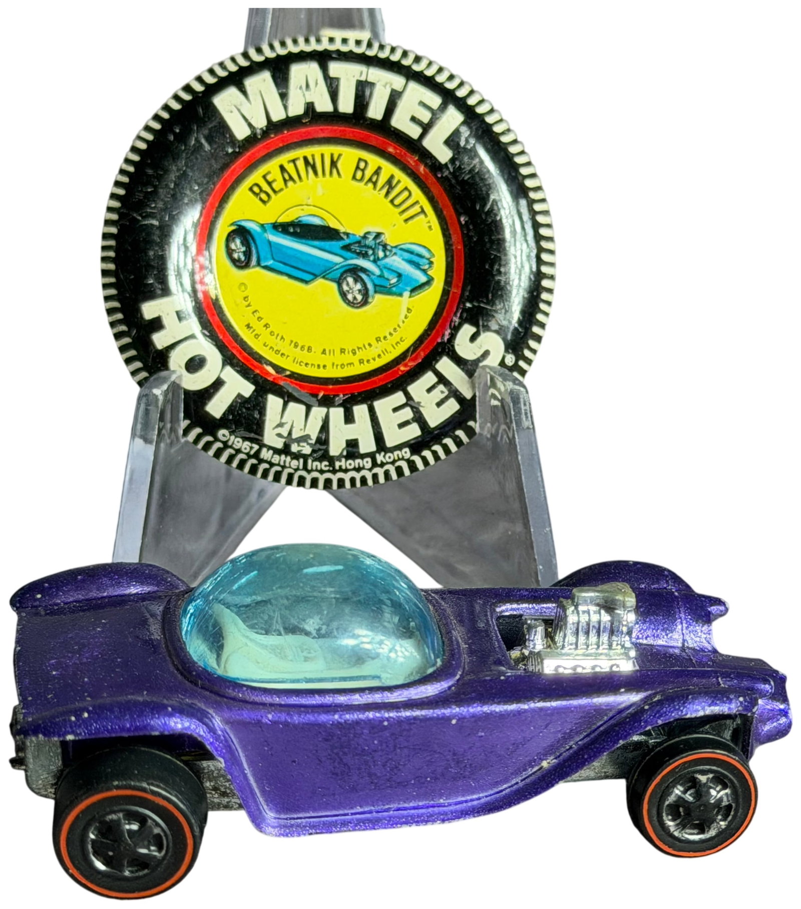 A Mattel Hot Wheels Redline Beatnik Bandit and Matching Collector Button: Pickup is Friday, Oct. 2, from Noon to 7 pm at our facility in Lancaster, OH. Alternate pickup day is available by appointment for a $5 fee per lot or we will provide in-house shipping for this item. 