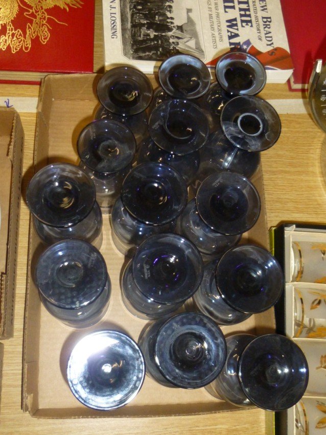 Group of Pfaltzgraff glasses set.: Buyer is responsible for pickup or shipping. We have a local UPS store that will ship anything.