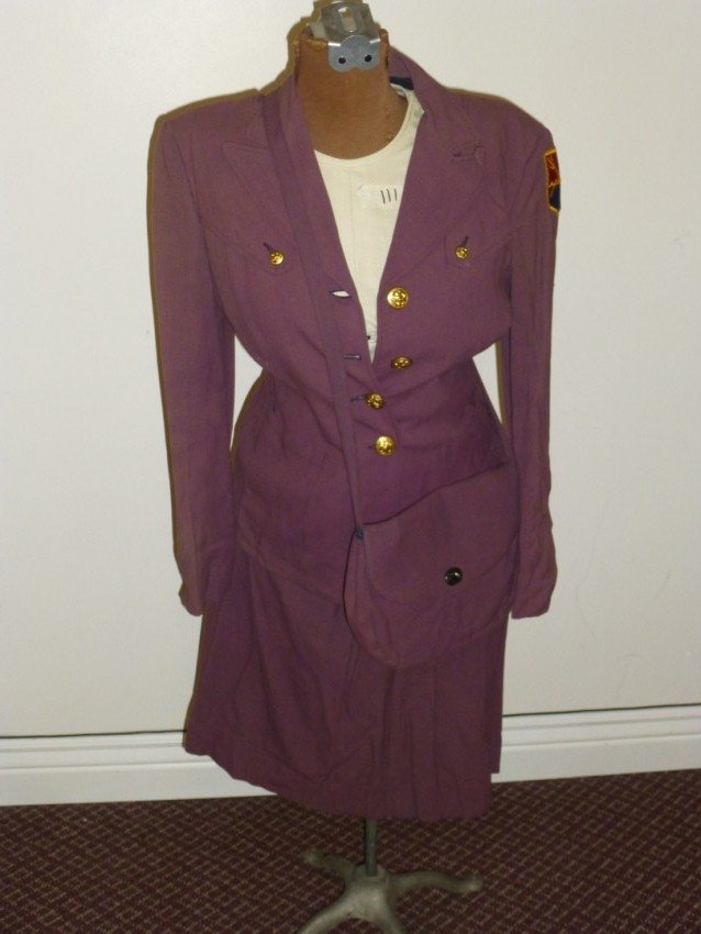 WWII Purple Navy Lady's Uniform outfit.: Very unusual. Skirt, jacket and bag. Shipping 15.