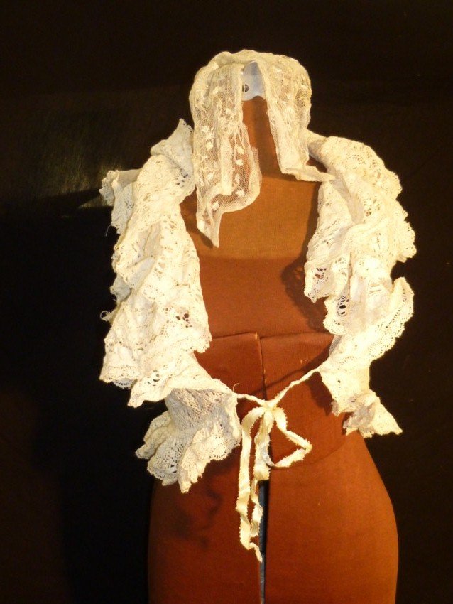 Vintage Lace vest and gloves: Shipping 10.