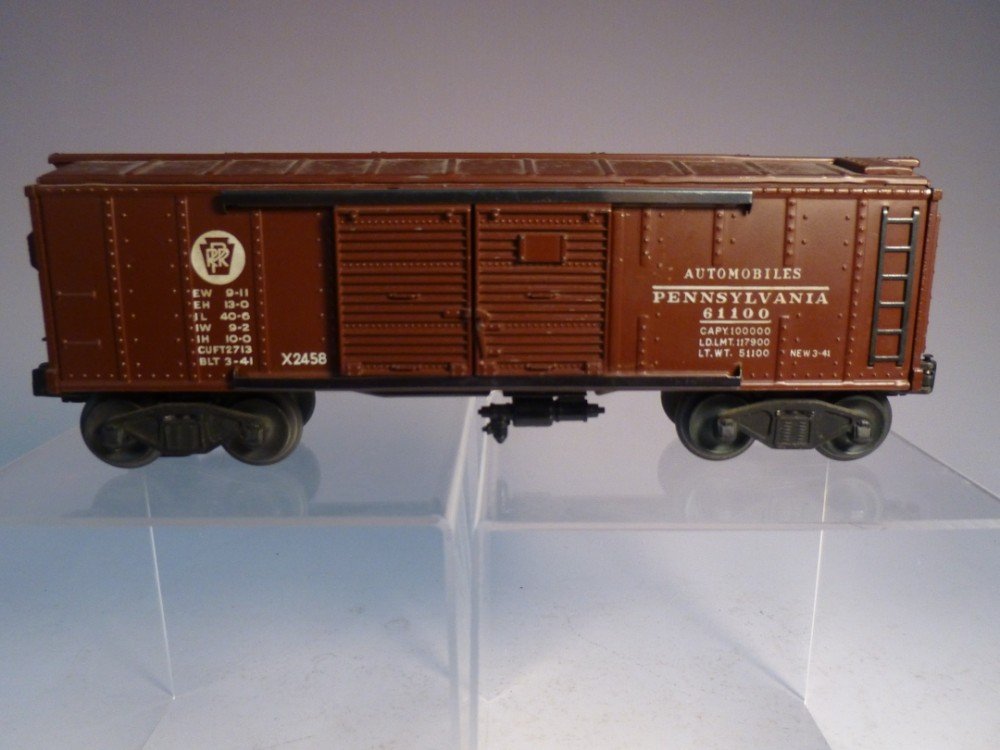 Lionel Model railroad Auto car X2458: Pre-war. Pennsylvania Railroad. O scale. Shipping $15