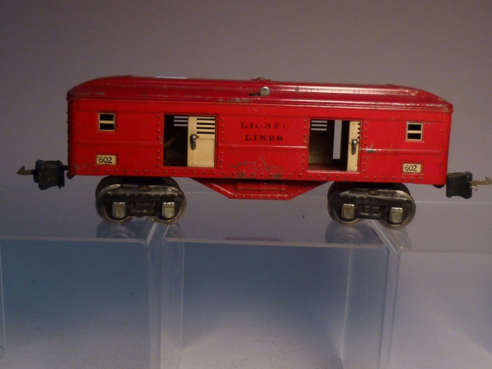 Lionel model railroad car 602: O scale. Shipping $15