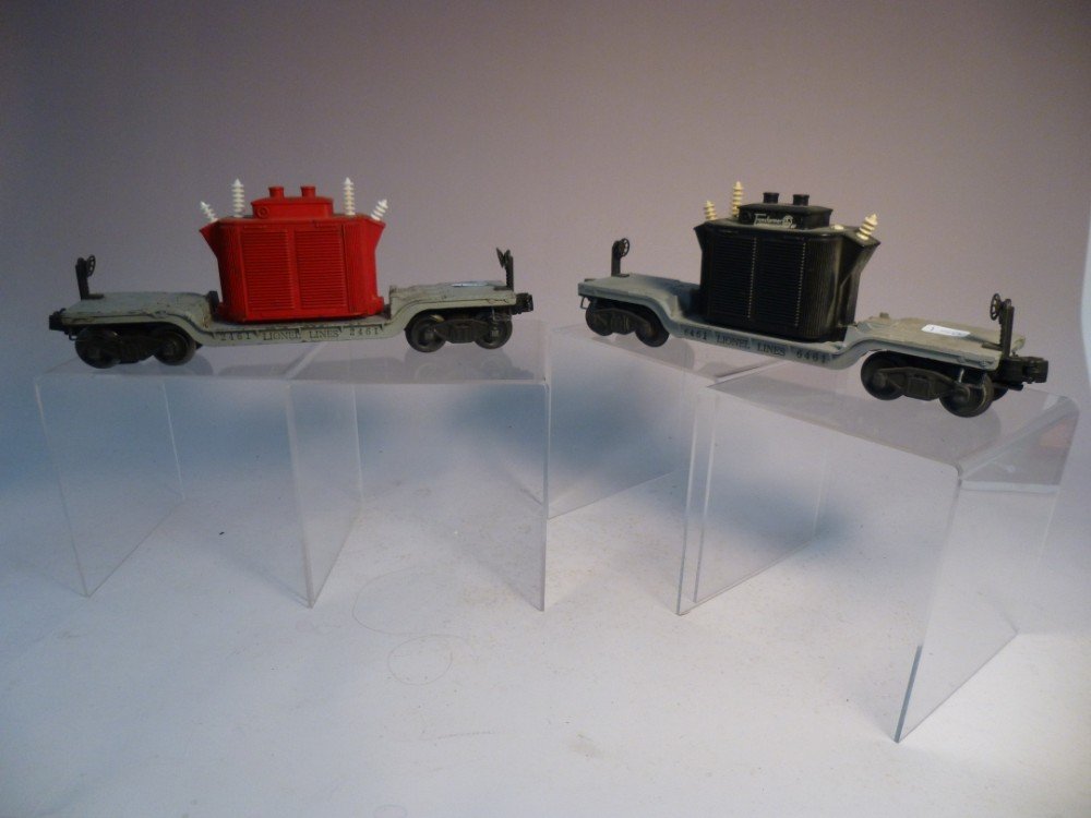 2 Lionel model railroad machinery cars: 2461 and 6461. O scale. Shipping $20