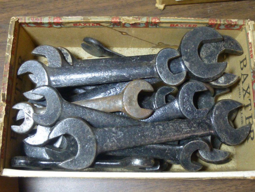 Cigar box full of wrenches: Shipping 20.