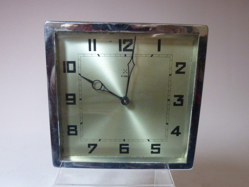 Vintage Retro Desk Clock: Width: 6.5" Shipping 25.