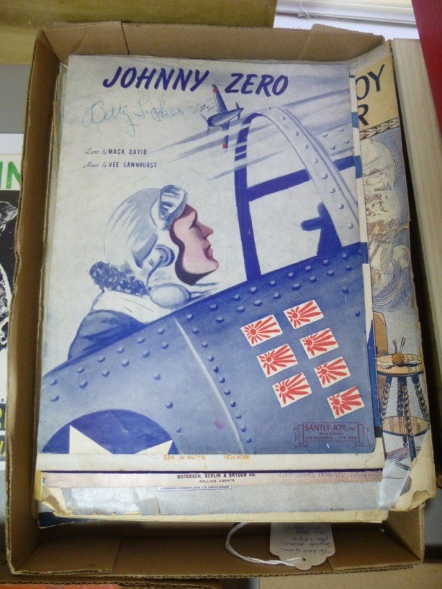 Box lot of sheet music: Shipping 17.50