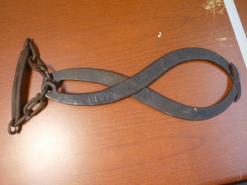 B&O Railroad Ice tongs: Marked. 13" long overall. Shipping 15