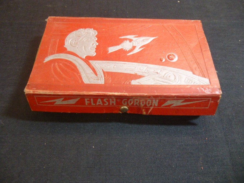 Vintage Flash Gordon Pencil box: Length: 8 3/4" Shipping 7.50