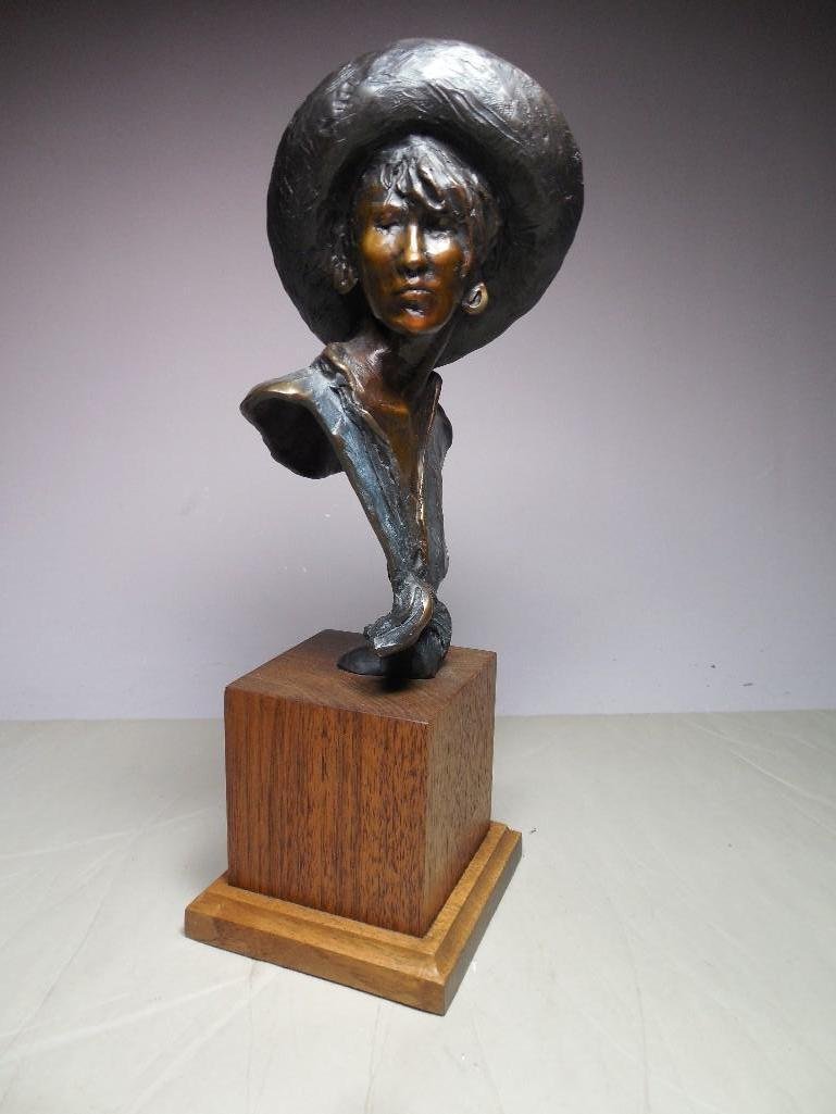 Vintage Bronze Statue of a Cowboy in Hat - Signed: See terms and conditions for shipping info.