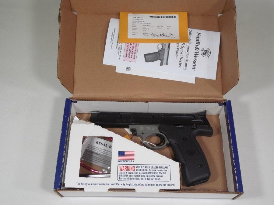 Smith & Wesson 22A-1 22 LR Pistol in Box: Smith & Wesson 22A-1 22 LR Pistol in Box