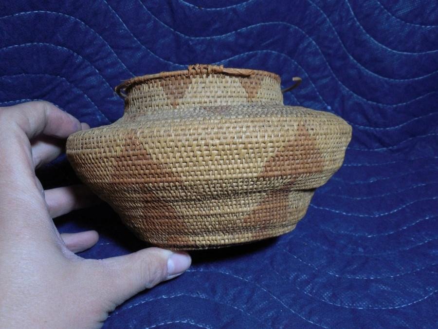 Early Antique Native American Basket: Early Antique Native American Basket