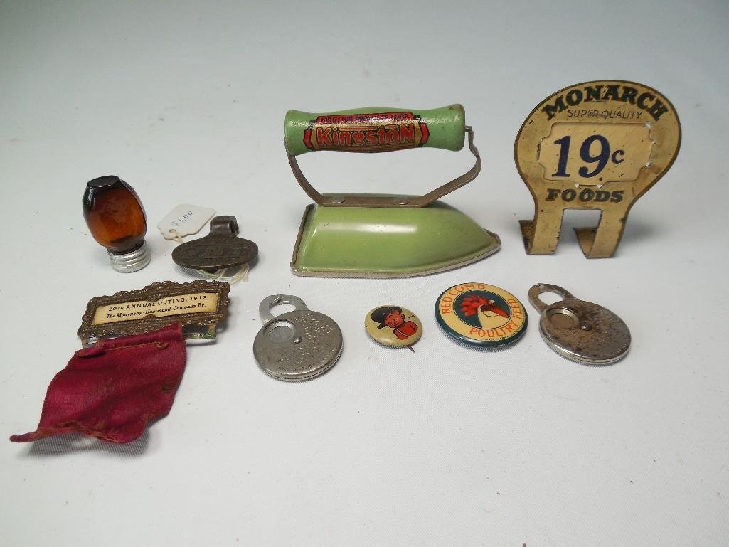 Advertising Smalls Cigar Cutters, ONT, Monarch: Advertising Smalls Cigar Cutters, ONT, Monarch