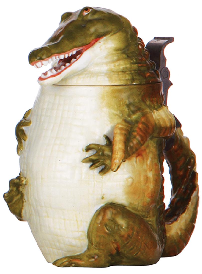 Character stein, Alligator (1 of 3)