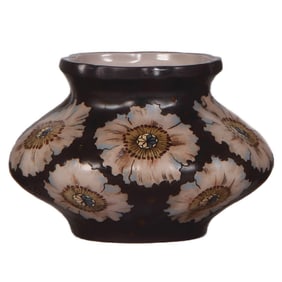 Mettlach vase, 4.0'' ht., 2435, etched, Art Nouveau