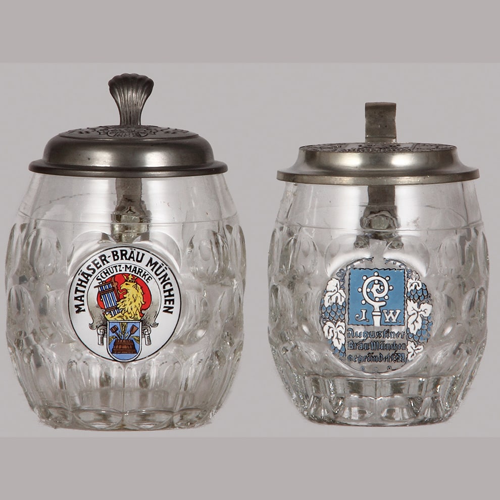 Brewery steins, glass, .5L, Mathäser-Bräu München : Brewery steins, glass, .5L, transfer & hand-painted, Mathäser-Bräu München, matching incised pewter lid; with, 6/20L, transfer & hand-painted, Augustiner Bräu München, gegrundet 1328, matching re
