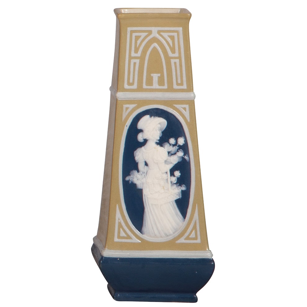 Mettlach vase, 7.7" ht., 3264A : Mettlach vase, 7.7" ht., 3264A, cameo, mint.