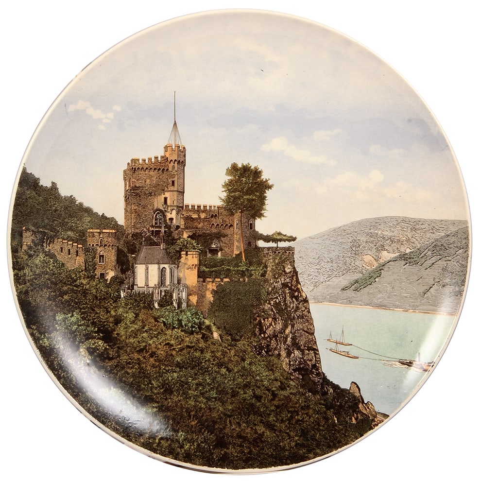 Sarreguemines plaque, 15.5"d., Rheinstein  (1 of 1)