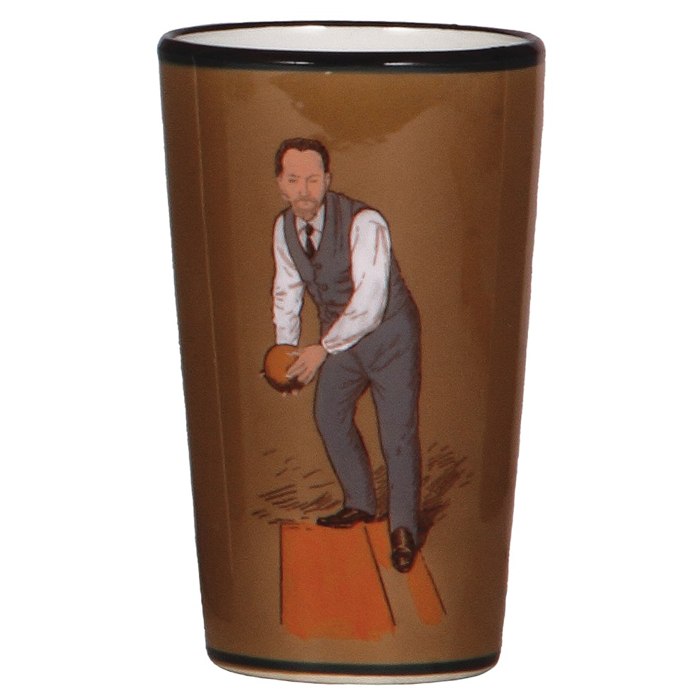 Villeroy & Boch Dresden beaker, .25L, Man Bowling.: Villeroy & Boch Dresden beaker, .25L, PUG & hand-painted, Man Bowling, mint.