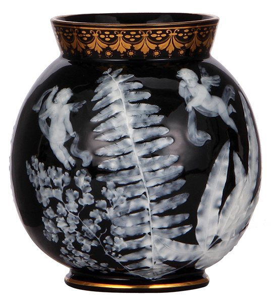 Minton porcelain vase, pâte-sur-pâte (1 of 4)