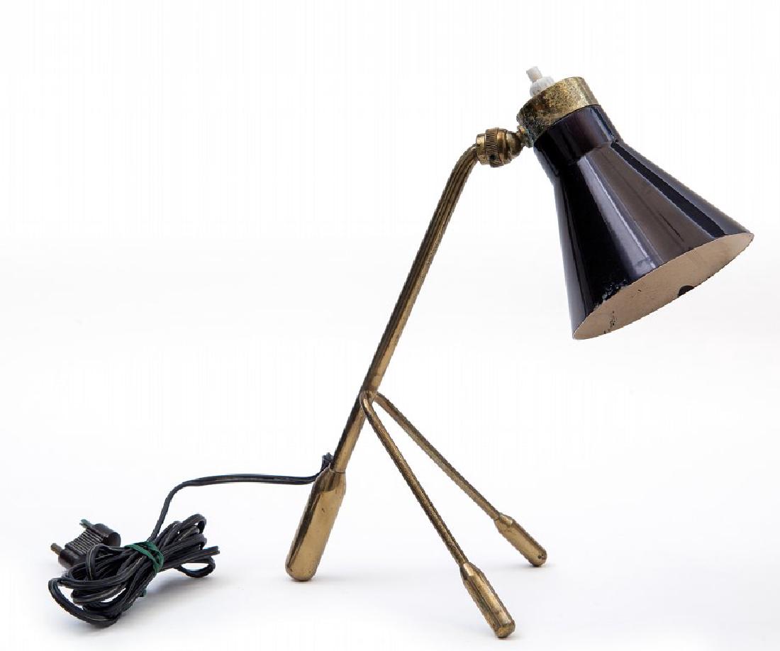 UNA LAMPADA DA TAVOLO, anni '50.  Ottone, (1 of 1)