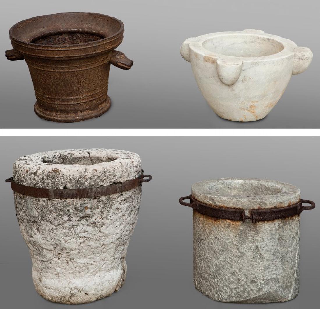 Due mortai in pietra (h.47 e h.36), uno in marmo (1 of 2)