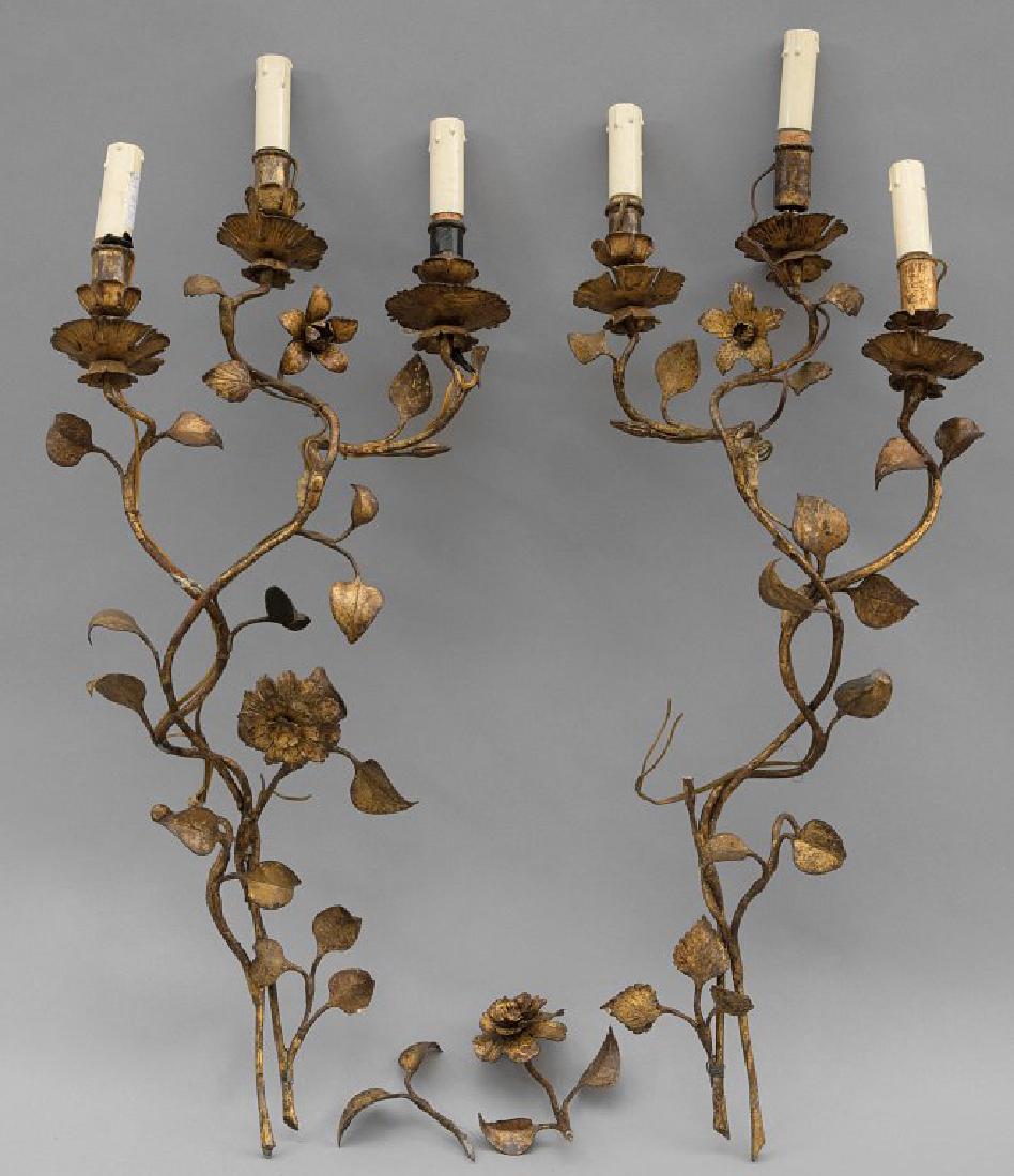 Coppia di apliques a tre luci in ferro battuto e (1 of 1)