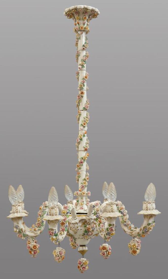 Lampadario in porcellana con fiorellini a otto (1 of 1)