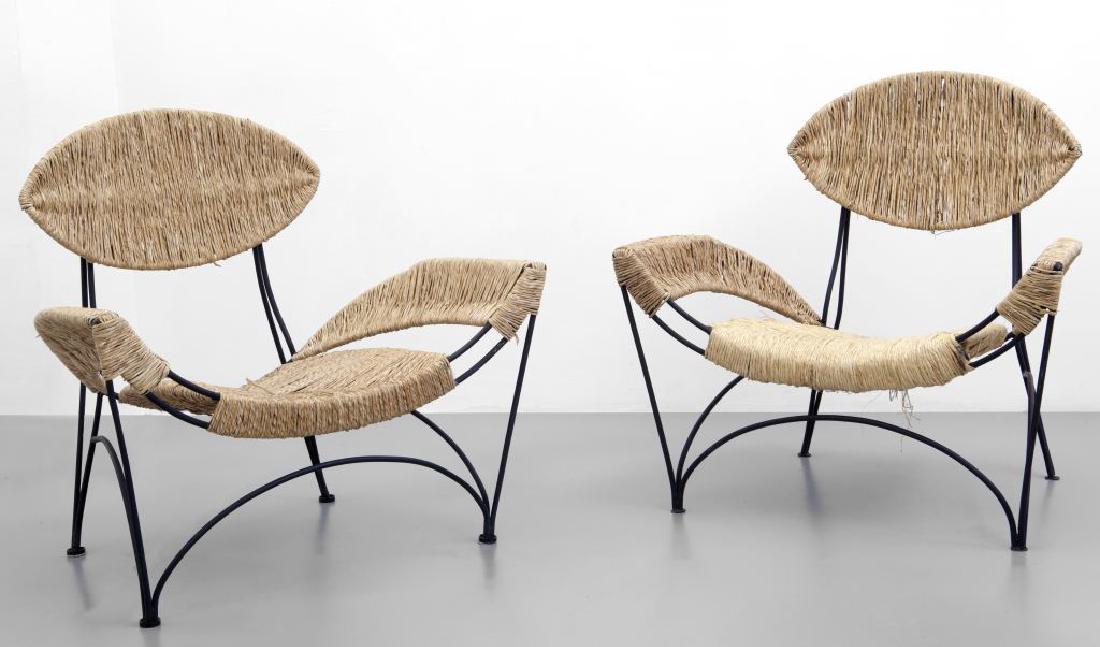 TOM DIXON Due poltrone "Fat Chair" per: TOM DIXON Due poltrone "Fat Chair" per CAPPELLINI INTERNATIONAL, 1991. Tondino di ferro verniciato, paglia intrecciata. Altezza cm 91, larghezza 93, profonditÃ 75. Letteratura: Giuliana Gramigna, R