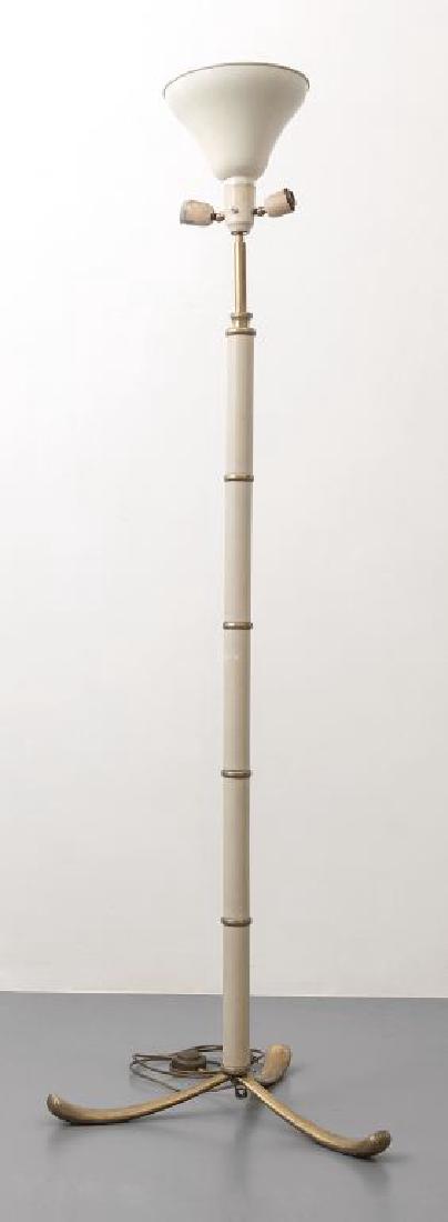 UNA LAMPADA DA TERRA, anni "50.  Ottone, legno (1 of 1)